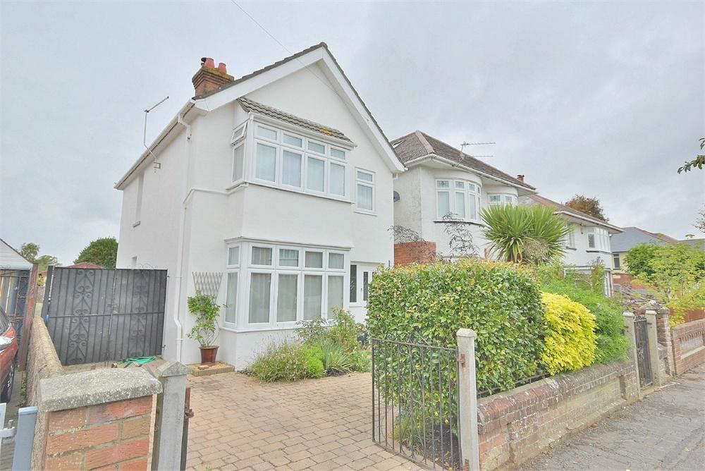 The Avenue, Moordown, Bournemouth 4 bed detached house £450,000
