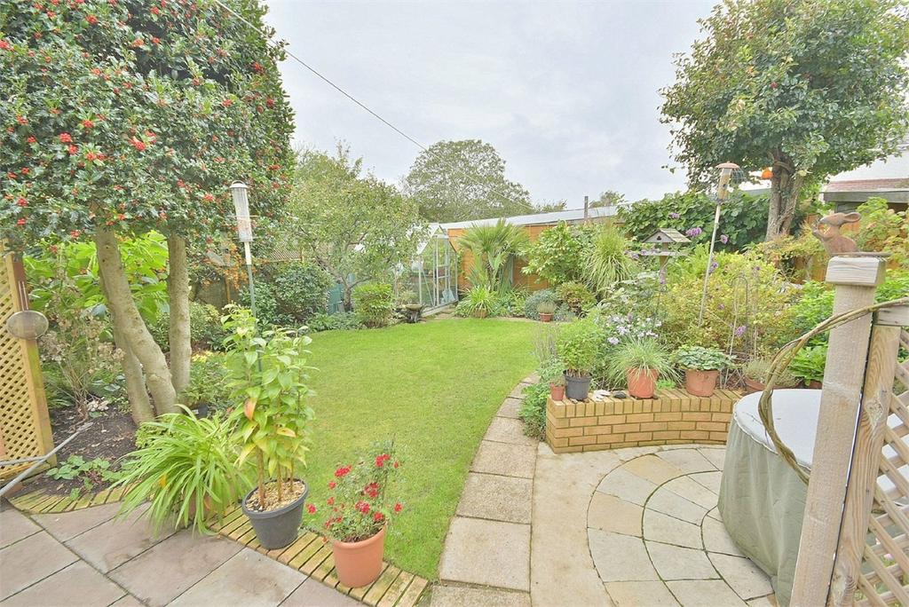 The Avenue, Moordown, Bournemouth 4 bed detached house £450,000