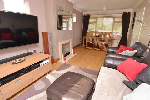 17 Oakwood Drive, Whitstable, CT5 1NY