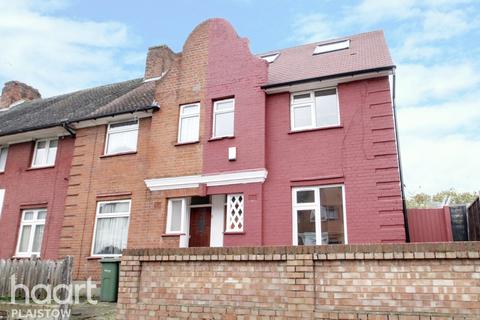 46 Botha Road, London, E13 8PQ