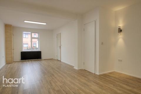 46 Botha Road, London, E13 8PQ