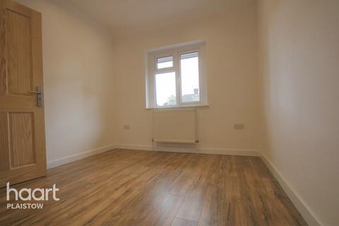 46 Botha Road, London, E13 8PQ