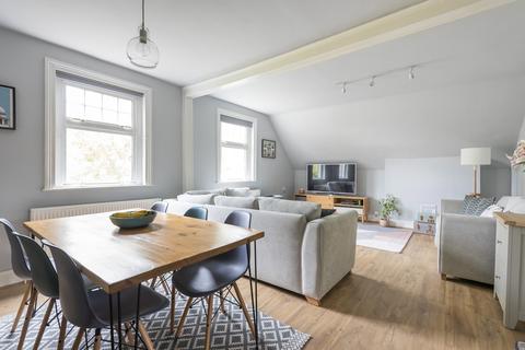 33c West Park, Mottingham, London, SE9 4RZ