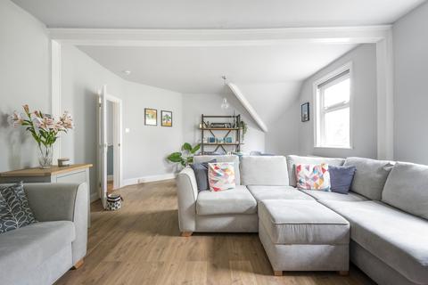 33c West Park, Mottingham, London, SE9 4RZ