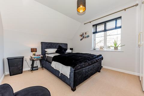 2 bedroom apartment to rent, Camberley, Surrey
