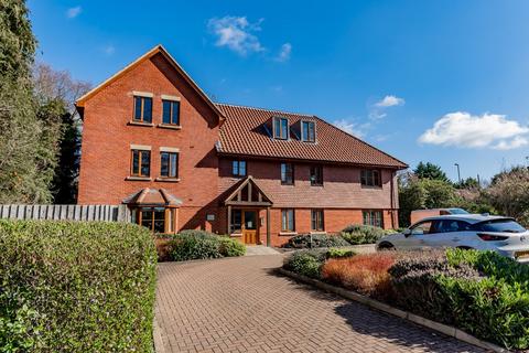 2 bedroom apartment to rent, Camberley, Surrey