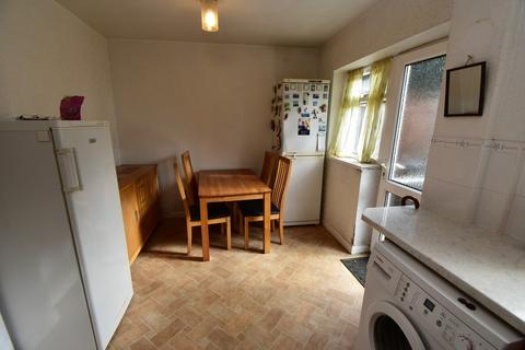 44 Fox Green Crescent, Birmingham, B27 7SB