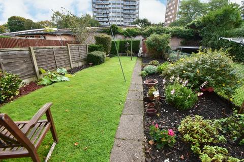 44 Fox Green Crescent, Birmingham, B27 7SB
