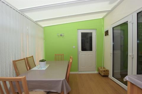 12 Baum Crescent, Stoney Stanton, Leicester, LE9 4AD