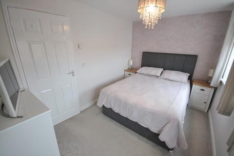 10 Cambridge Drive, Thorne, Doncaster, DN8 4FD