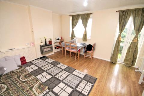 2 bedroom penthouse to rent - Laburnum Court, Mitcham, CR4