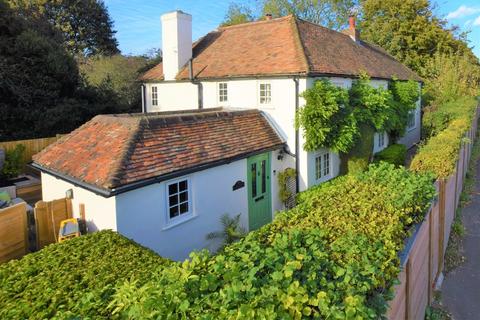 Milton Cottage Charing Hill, Charing, Ashford, TN27 0NF
