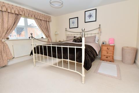 2 Booth Drive, Ashbourne, DE6 1SZ