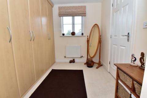 2 Booth Drive, Ashbourne, DE6 1SZ