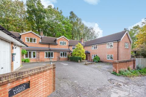 Nately Lodge Scures Hill, Nately Scures, Hook, RG27 9JR