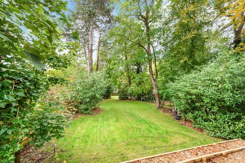 Nately Lodge Scures Hill, Nately Scures, Hook, RG27 9JR