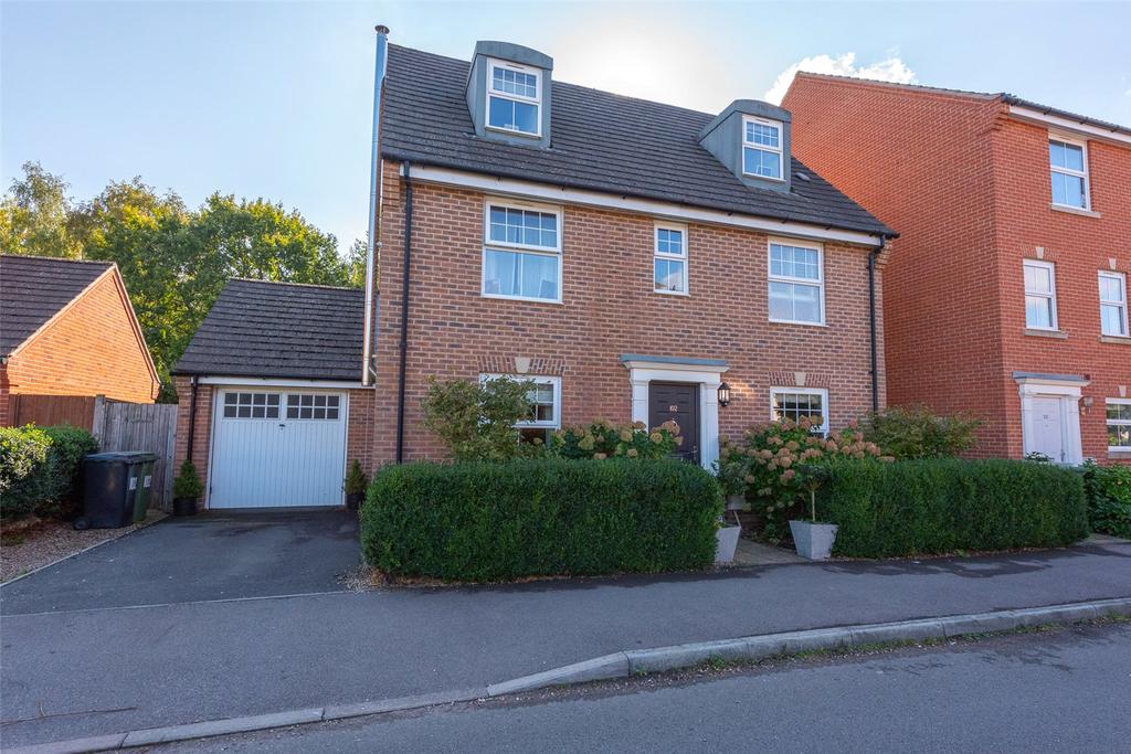 Kirby Drive, Bramley, Tadley... 5 bed detached house £550,000