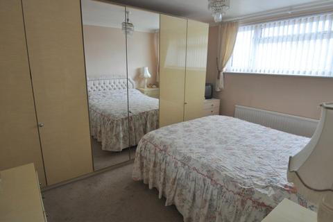 45 Falstones, Basildon, SS15 5BX
