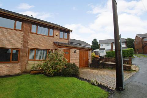 11 Moor Close, Darwen, BB3 3LG
