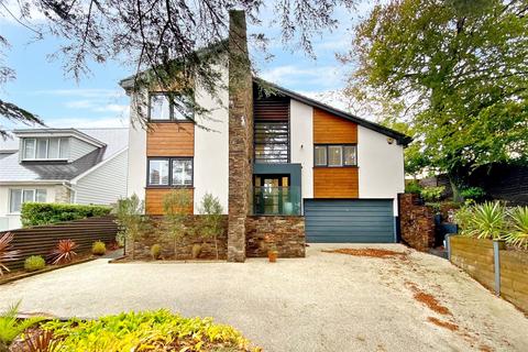4 bedroom detached house to rent, Durlston Road, Poole, BH14