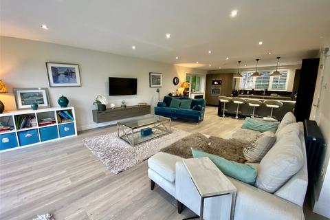 4 bedroom detached house to rent, Durlston Road, Poole, BH14