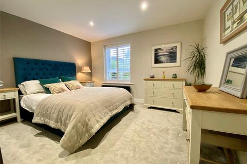 4 bedroom detached house to rent, Durlston Road, Poole, BH14