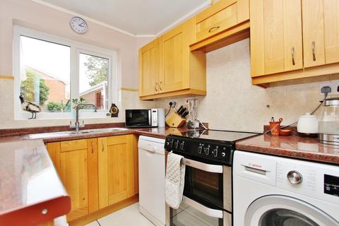 20 Cheviot, Wilnecote, Tamworth, B77 4JR