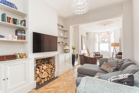 42 Lichfield Road, London, E3 5AT