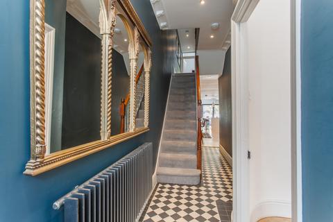 42 Lichfield Road, London, E3 5AT