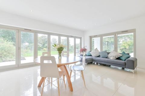 16 Kimpton Road, Blackmore End, St Albans, AL4 8LD