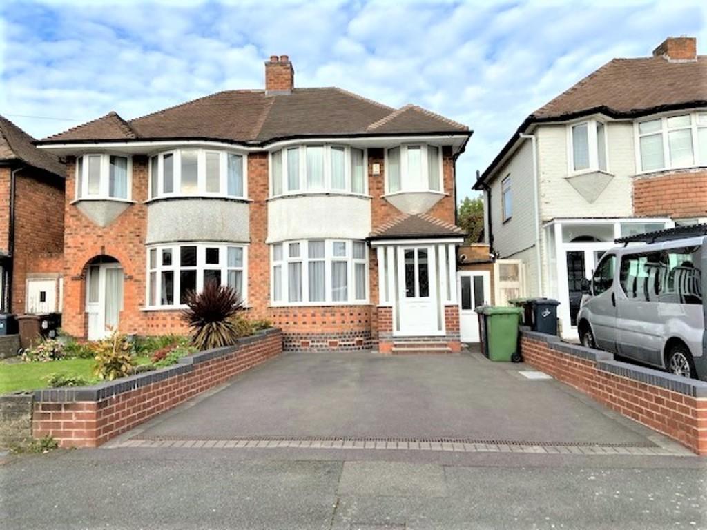 Harvard Road, Solihull 3 bed semidetached house £260,000