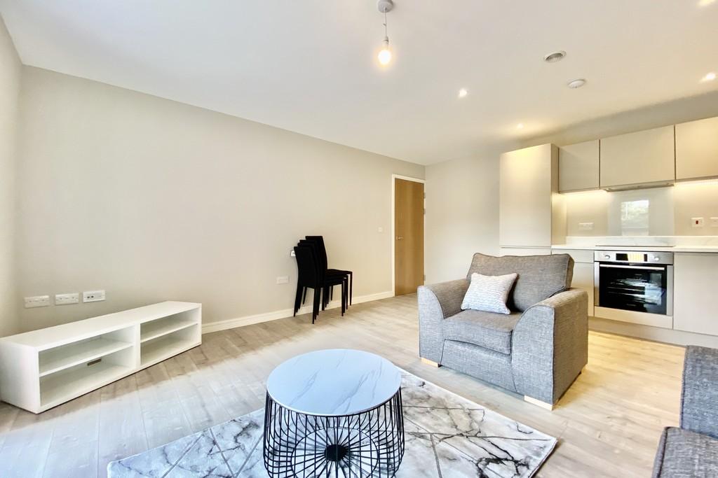 Green Quarter, Cross Green Lane, Leeds 2 bed apartment £850 pcm (£196 pw)