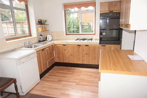 61 Chatham Avenue, Bromley, BR2 7QB