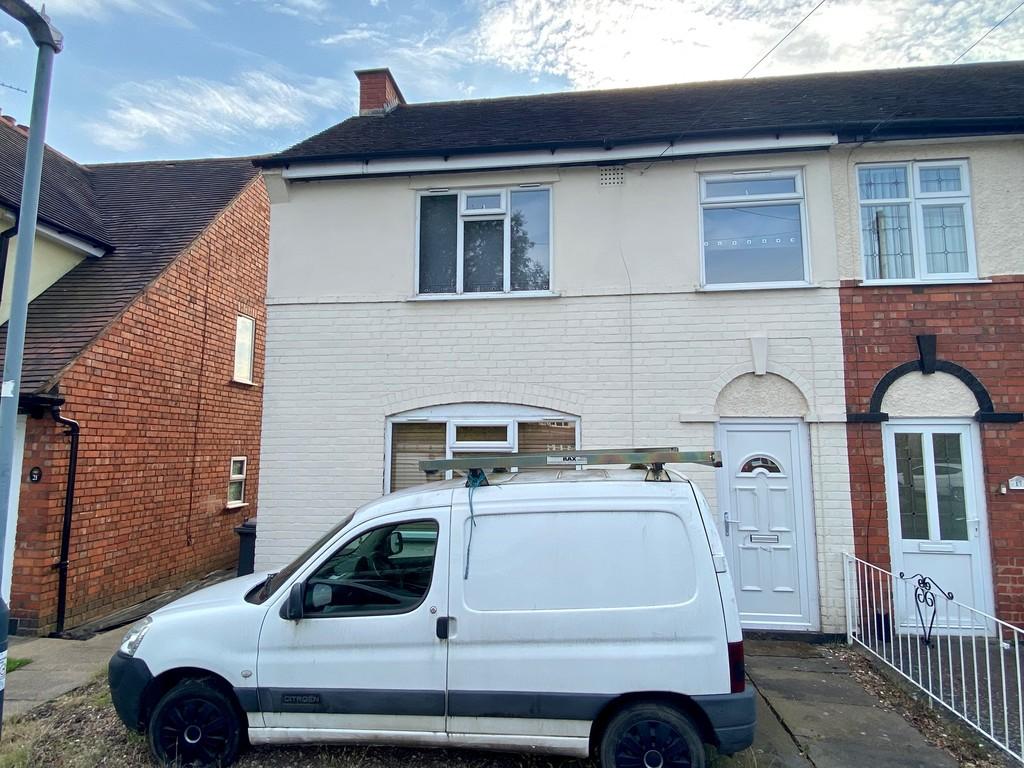 Springfield Road, Attleborough, Nuneaton 3 bed end of terrace house £