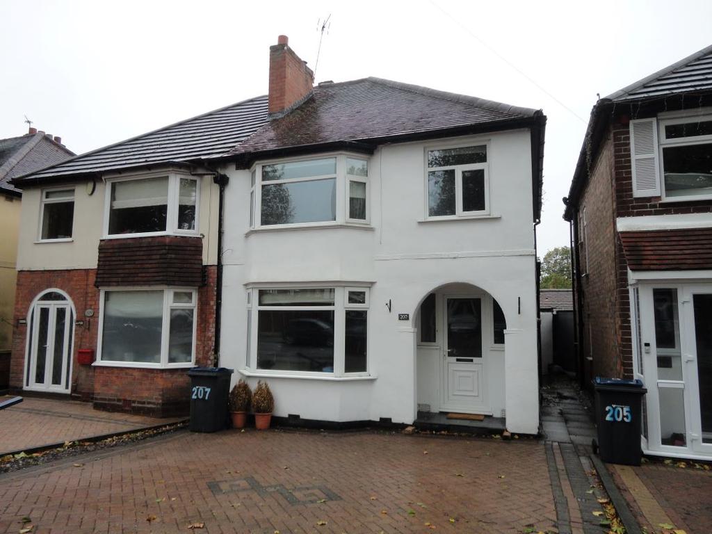 Holly Lane, Erdington, Birmingham... 3 bed semidetached house £180,000