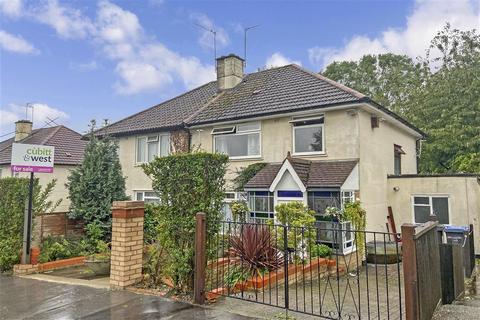 23 Broadcoombe, South Croydon, CR2 8HX