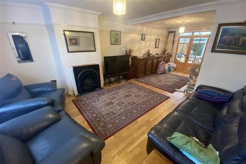 23 Broadcoombe, South Croydon, CR2 8HX