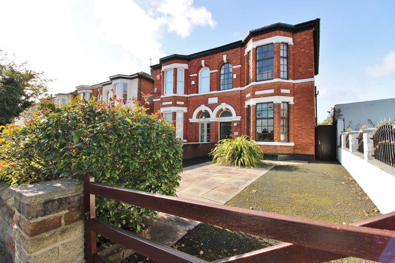 Windsor Road, Southport 3 bed semidetached house £220,000