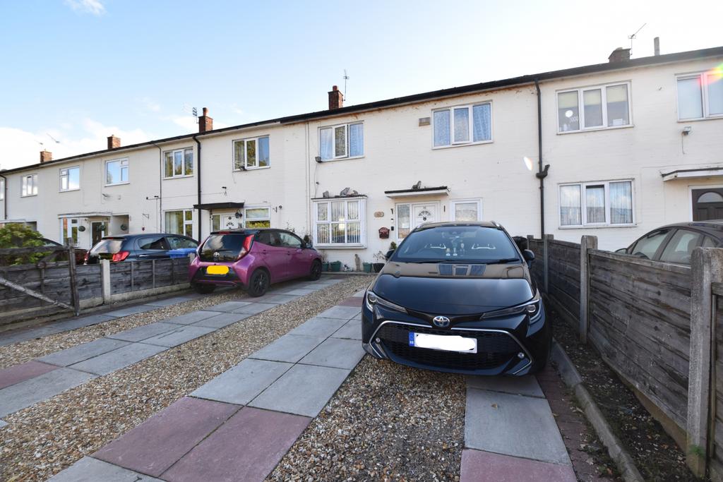 Wood Lane, Partington, M31 3 bed townhouse £149,000