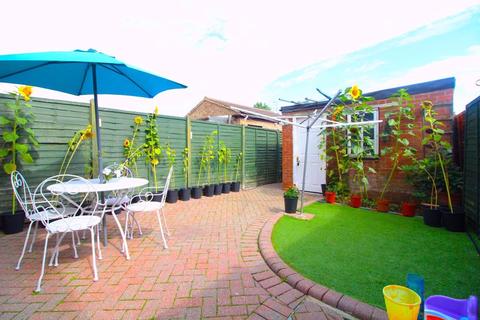 80 Brickly Road, Luton, LU4 9EF