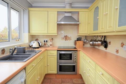 15 Cambridge Road, Brixham, TQ5 8JW