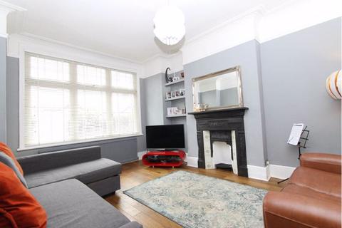 6 Brinkley Road, Worcester Park, KT4 8JF