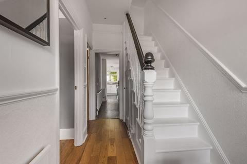 6 Brinkley Road, Worcester Park, KT4 8JF