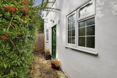 64 Campden Road, South Croydon, CR2 7EP