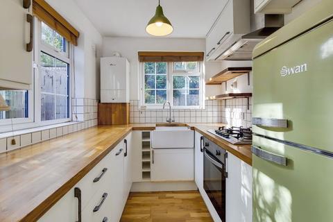 64 Campden Road, South Croydon, CR2 7EP