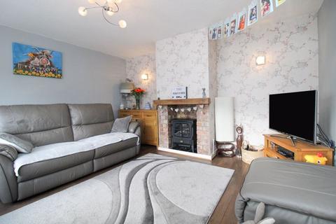 6 Horsecroft Crescent, Leek, ST13 6QL