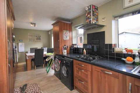 6 Horsecroft Crescent, Leek, ST13 6QL