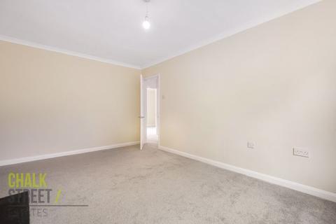 13 Austral Drive, Hornchurch, RM11 1JJ