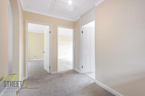 13 Austral Drive, Hornchurch, RM11 1JJ