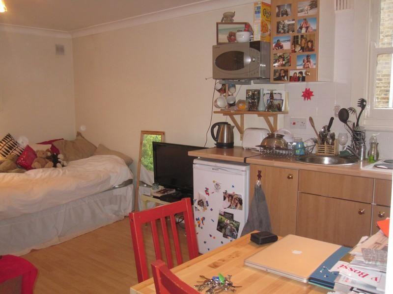 Narcissus Road, West Hampstead NW6 Studio £910 pcm (£210 pw)